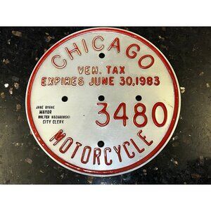 1983 CHICAGO MOTORCYCLE VEHICLE TAX LICENSE PLATE MEDALLION TAG #3480